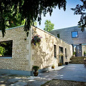 https://the-cedars-bed-breakfast.tophotelsbath.com